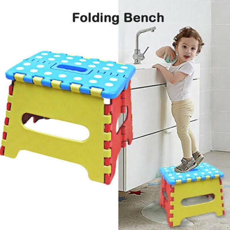 KIDS MINI FOLDABLE STOOL (RANDOM COLOR)