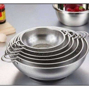 Set of 6 - Stainless Steel Mesh Strainers and Colanders Net Baskets with Handles & Base